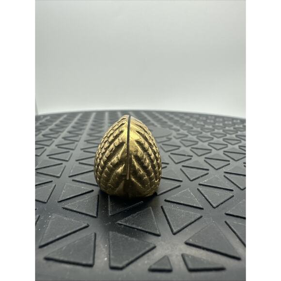 Mini Brass Seashell Picture Holder - Picture 2 of 5